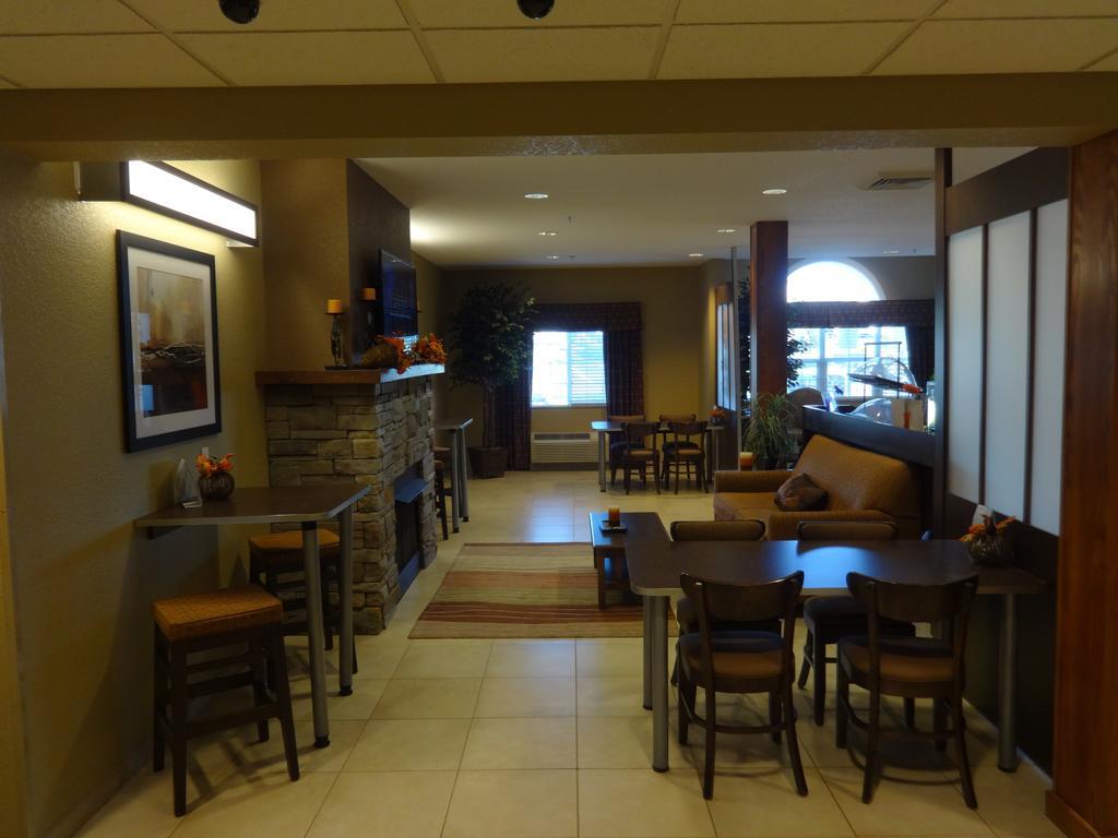 Microtel Inn & Suites By Wyndham Dickinson Exteriör bild